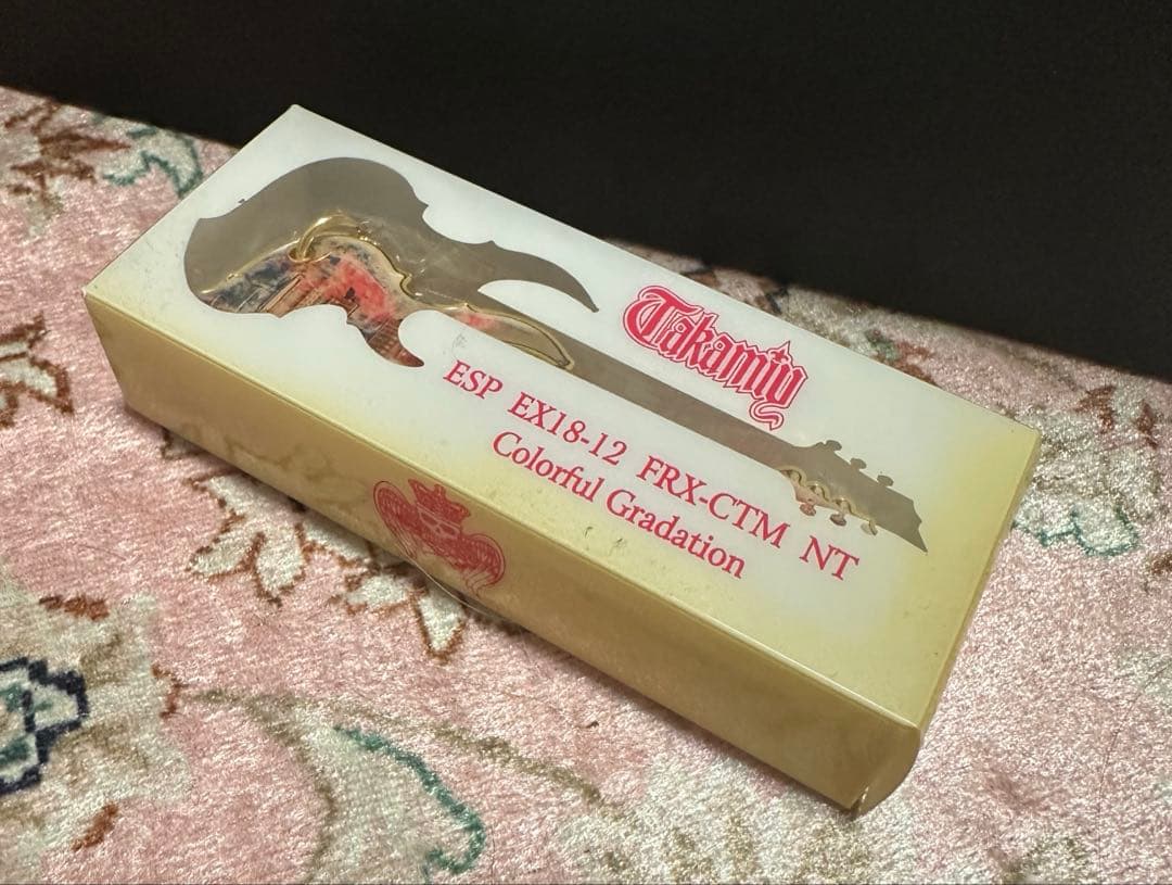 ☆高見沢さん☆colorful gradationギターキーホルダー☆ - メルカリ