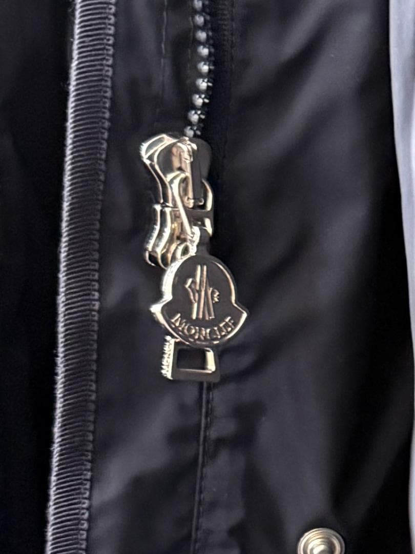 モンクレールArgeline Giubbotto フード付きナイロンコート美品