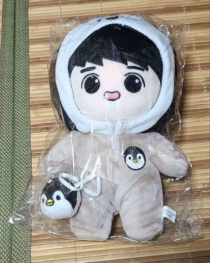 EXO D.O ギョンス ぬいぐるみ 3点 缶バッジ - メルカリ