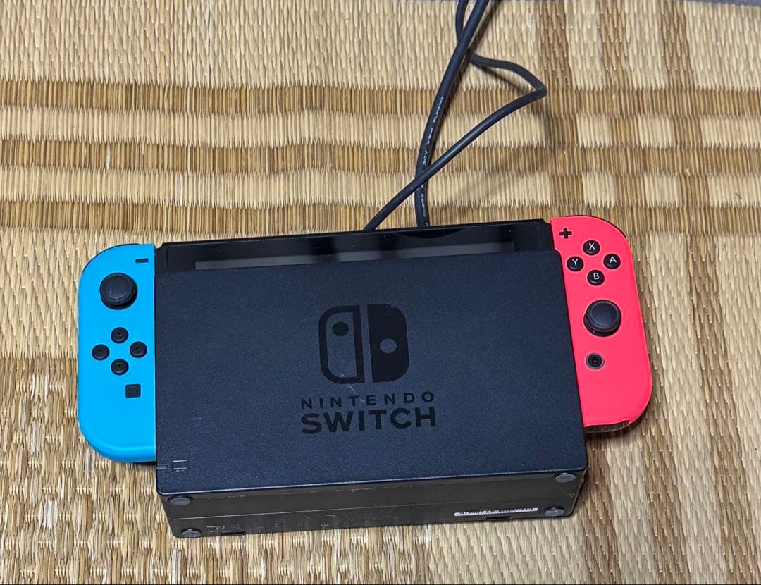 ニンテンドースィッチ Nintendo Switch - Gray Joy Con Combo Game Console with MightySkins