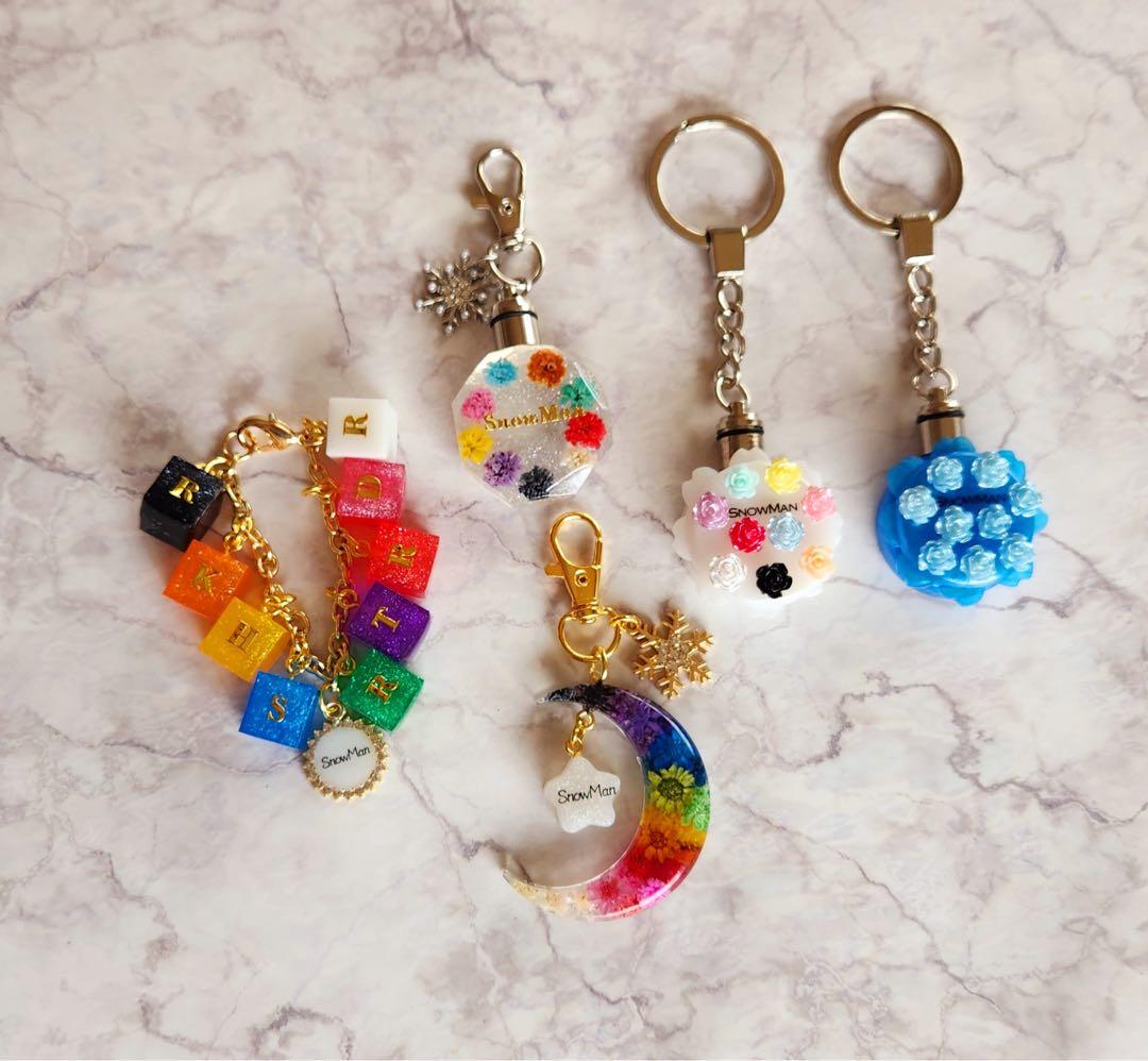 ミヤ　Man 箱推し　フラワー入り光る　キーホルダー　推し活 楽天市場】推し活 光る キーホルダー LED チャーム USB充電式 《 推し