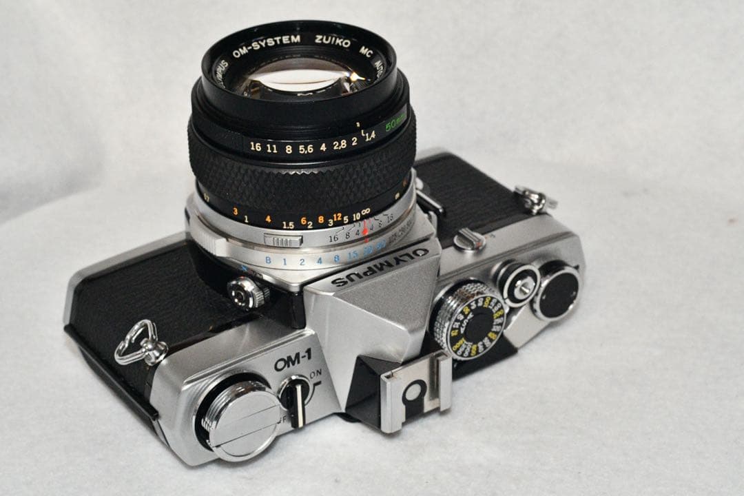 お値引き中《動作品》OLYMPUS OM-1+標準レンズ a0422