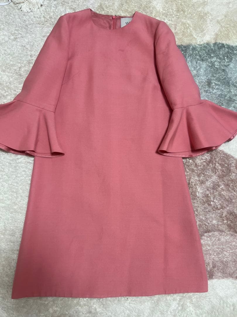 VALENTINO ウールワンピース値下げした VALENTINO GARAVANI ウール&シルク混 ミニワンピース アップリケ付き