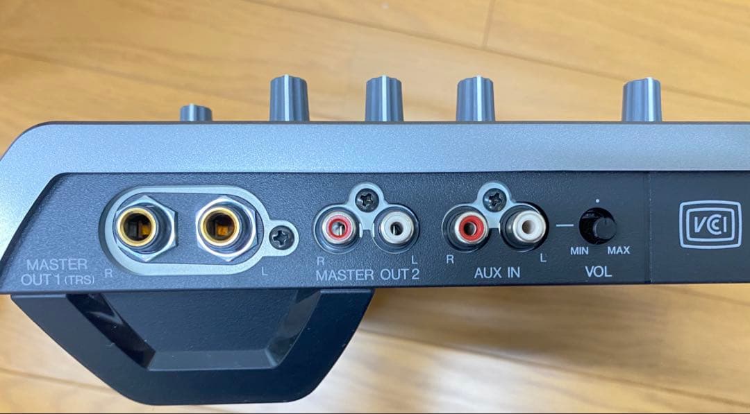 Pioneer DDJ -T1 DJコントローラー