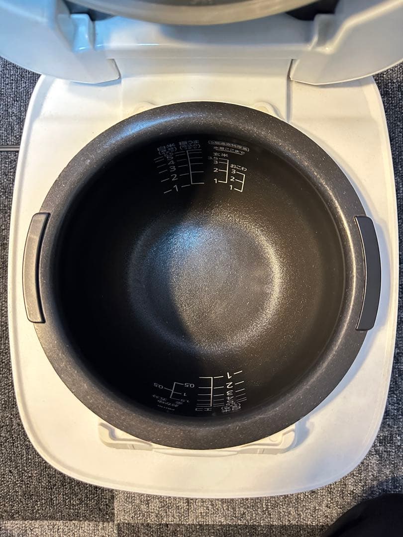 タイガー圧力炊飯ジャーJPB-H 1.0L 2014年製