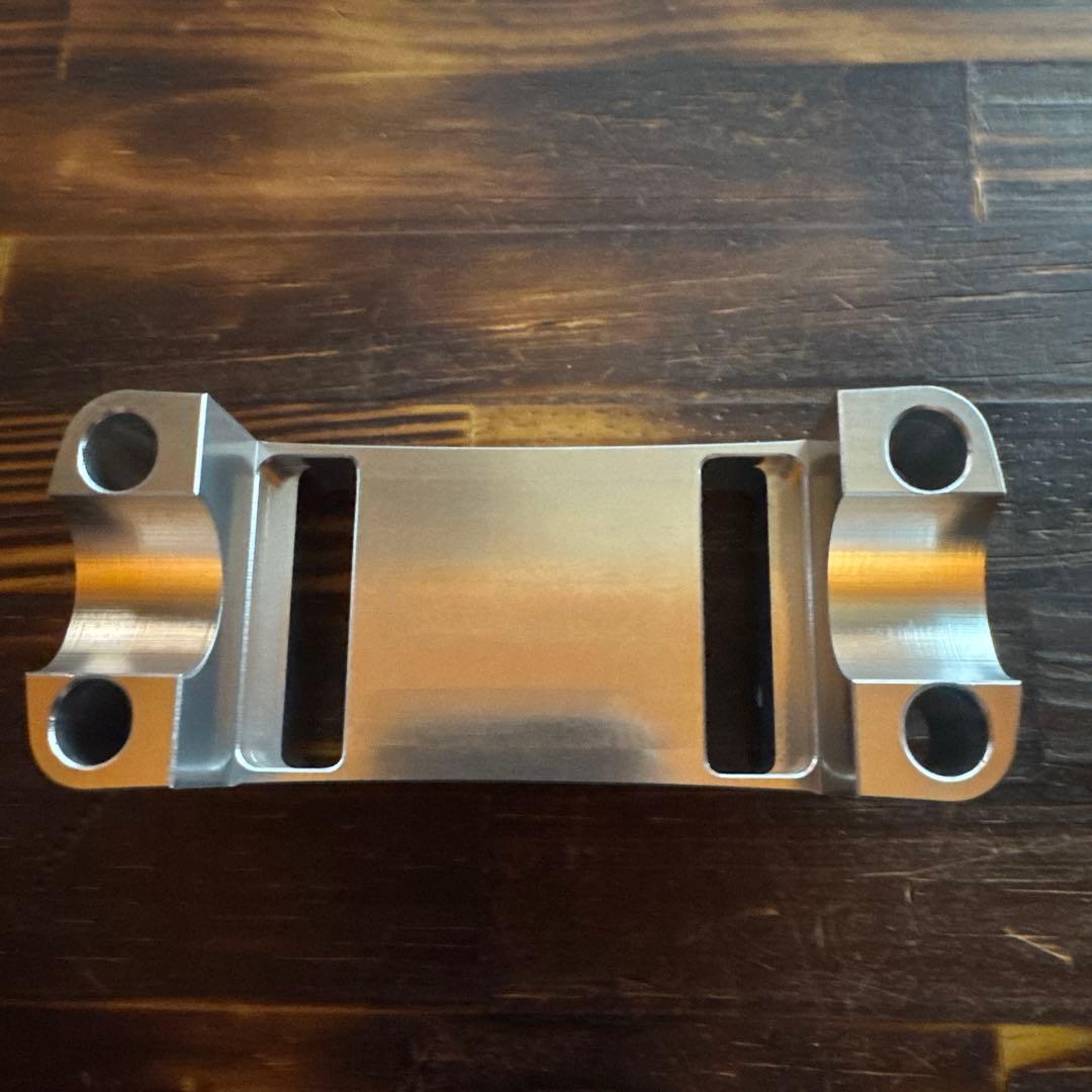 ヨシムラ プログレス2 ハンドルクランプケース 油温計 マルチテンプ