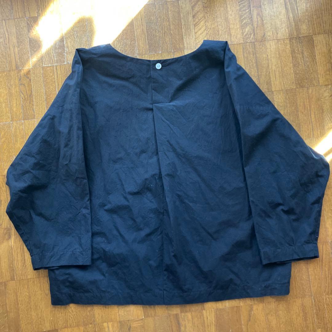 HUIS 遠州織物 レピアプルオーバー ブラックトップス U605 販売終了品