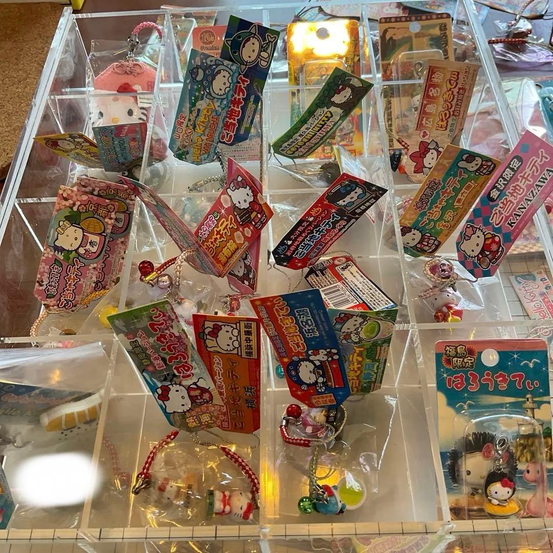 ハローキティ 90個 ご当地 キティ 根付 ストラップ まとめ売り - メルカリ