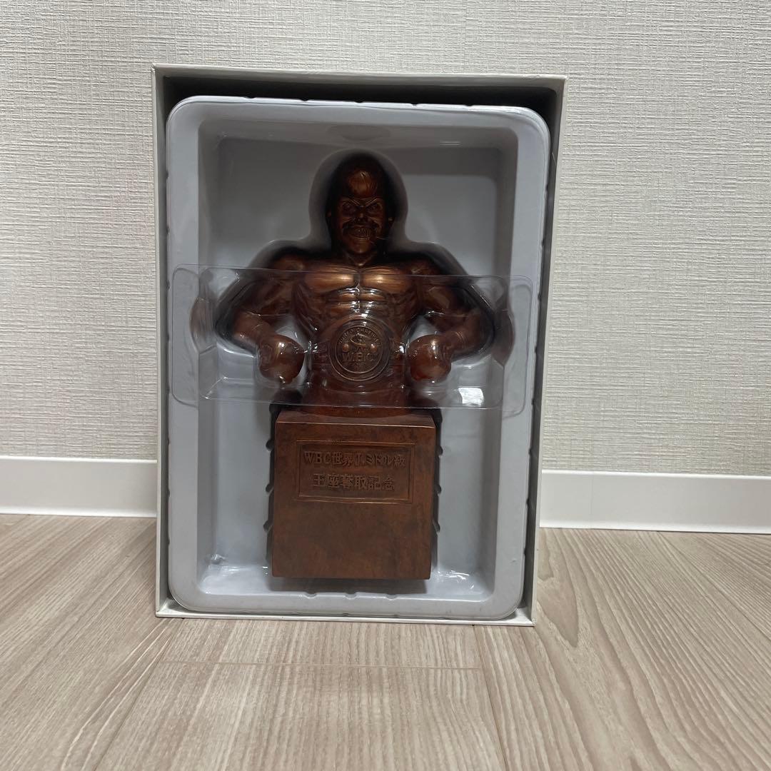 はじめの一歩 鷹村の胸像 - メルカリ