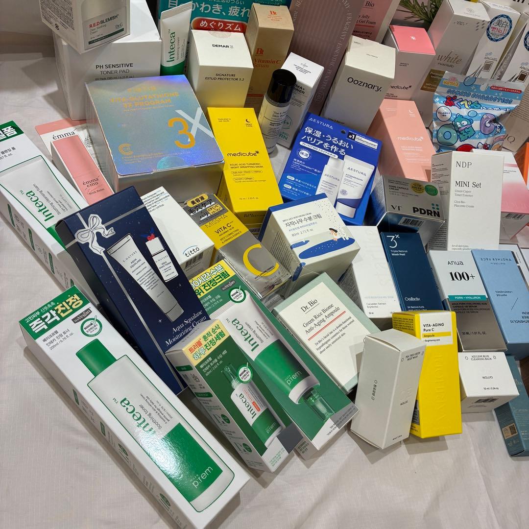 ♡スキンケアおまとめ 韓国コスメ多め サンプルのおまけ付 - メルカリ