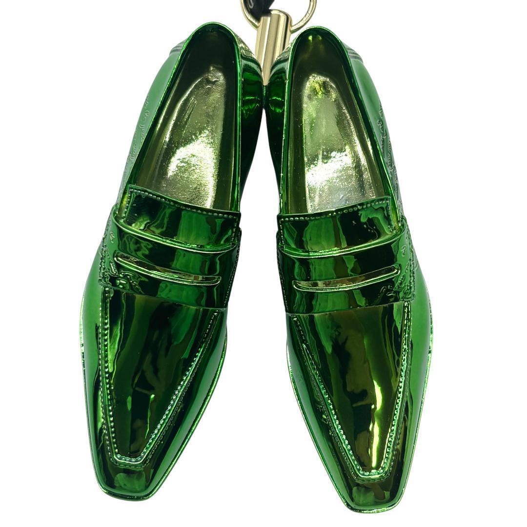 商談中 カリグラフィ靴型 キーホルダー チャーム グリーン - メルカリ