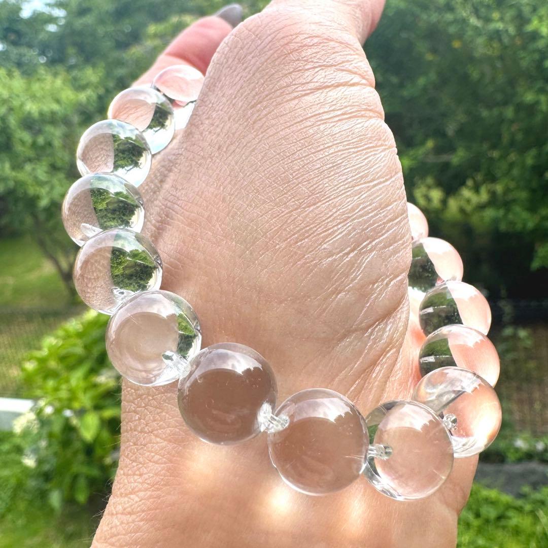 うっとり綺麗‼︎糸が見えない高品質無垢水晶ブレスレット10㎜後半