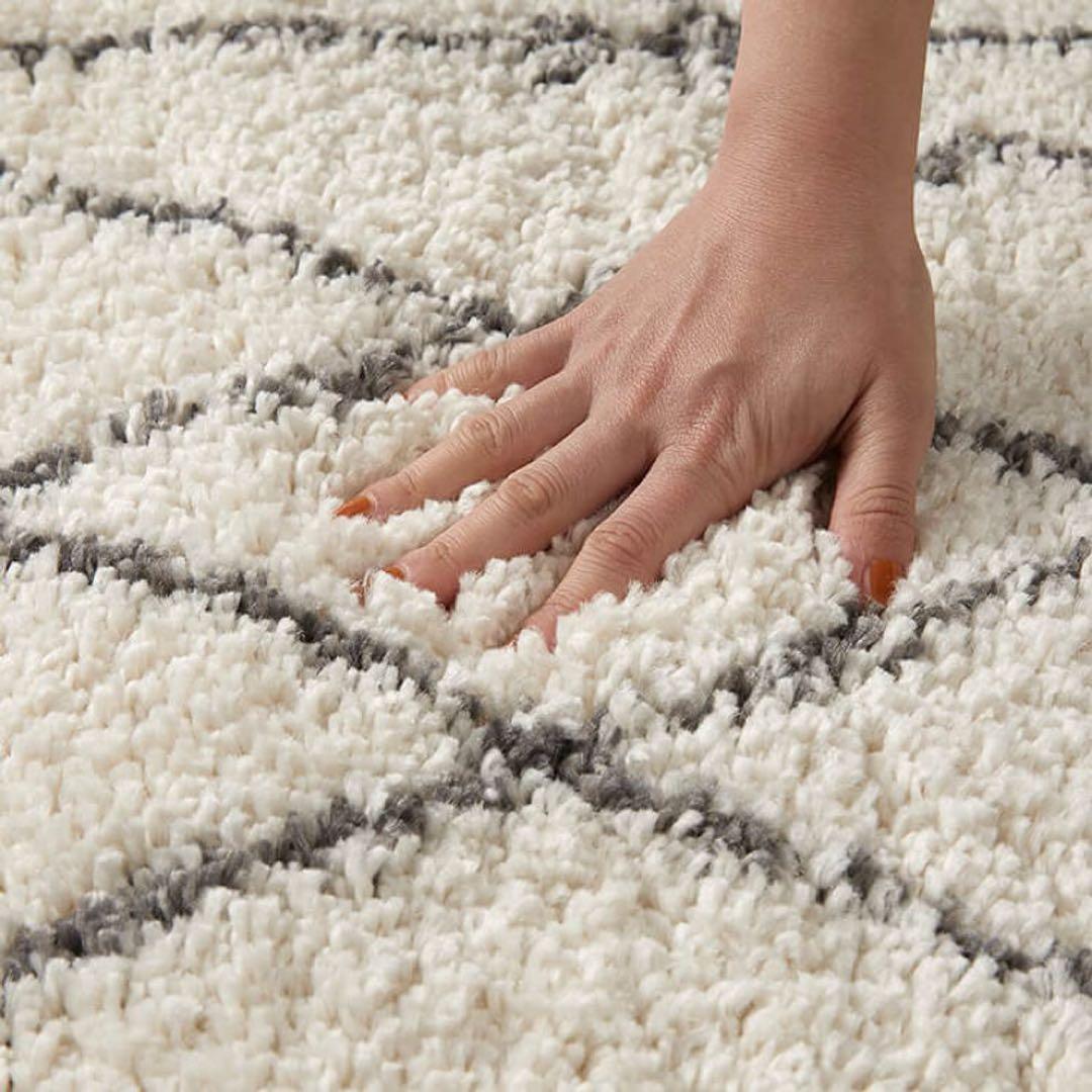 ウィルトン織 ラグ カサブランカ 135×190 ベニワレン シャギー - メルカリ