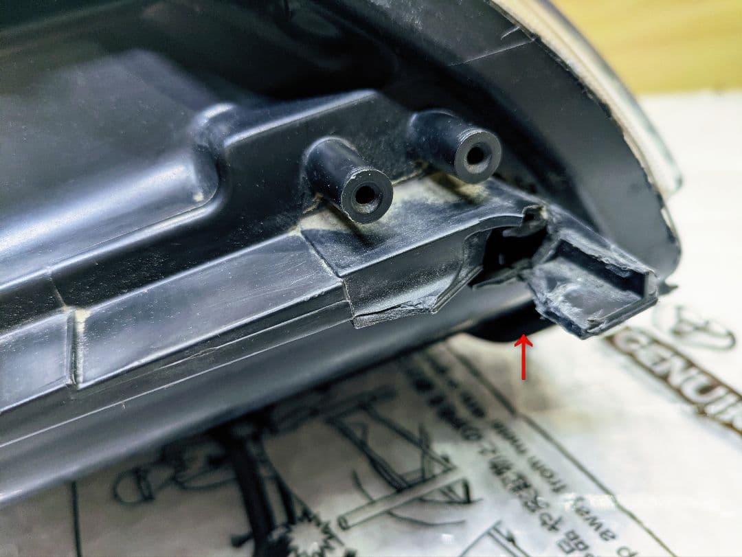 30プリウス 後期 ヘッドライト イカリング シーケンシャル ZVW30