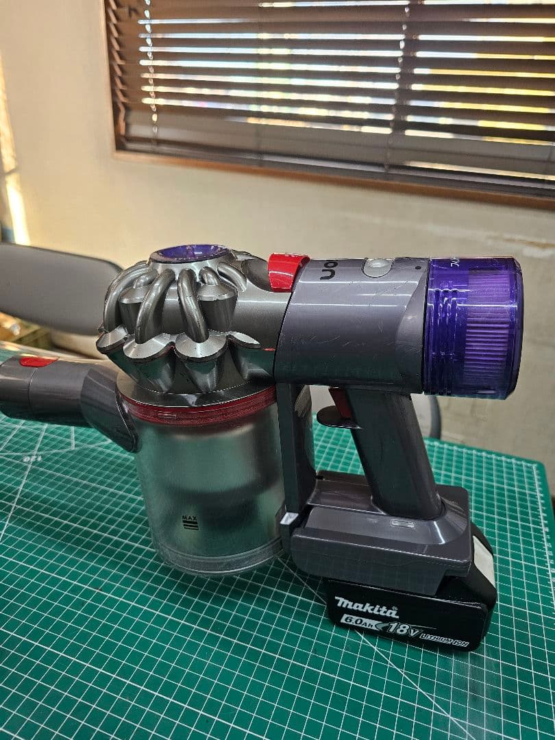 ダイソン V8 SV10K純正バッテリー+マキタバッテリ仕様 スケルトン