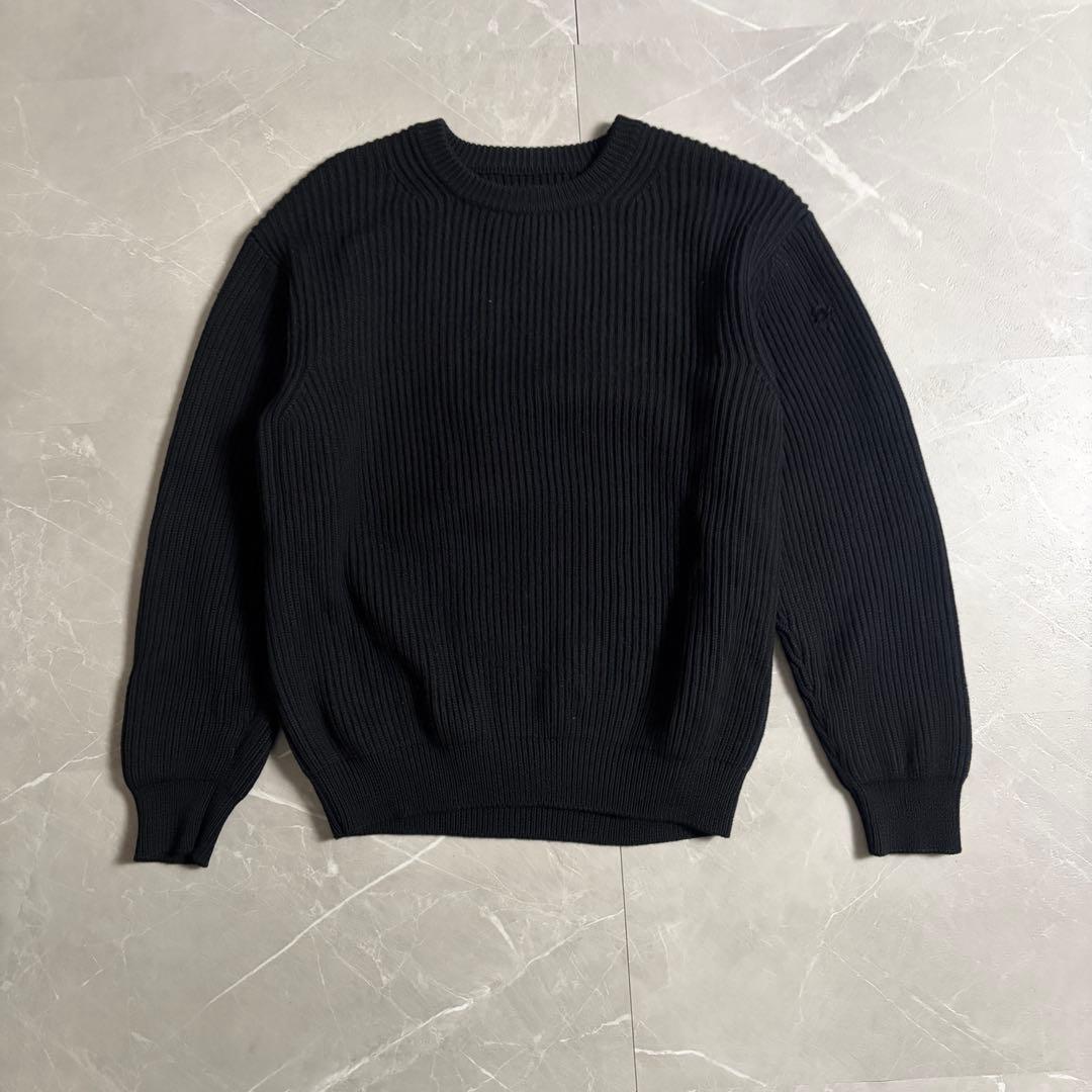 BATONER ブラック ニット　SIGNATURE CREW NECK Signature Crew Neck in Black