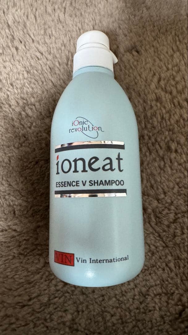 ioneat イオニート エッセンス V シャンプー ライト500ml - メルカリ