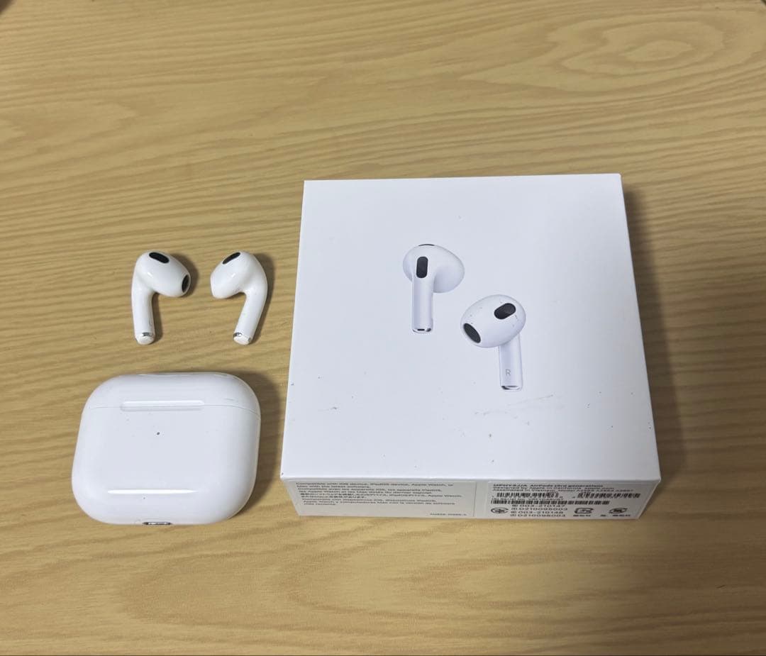 AirPods3本体 正規品 充電ケース.箱.ライトニングケーブル付き