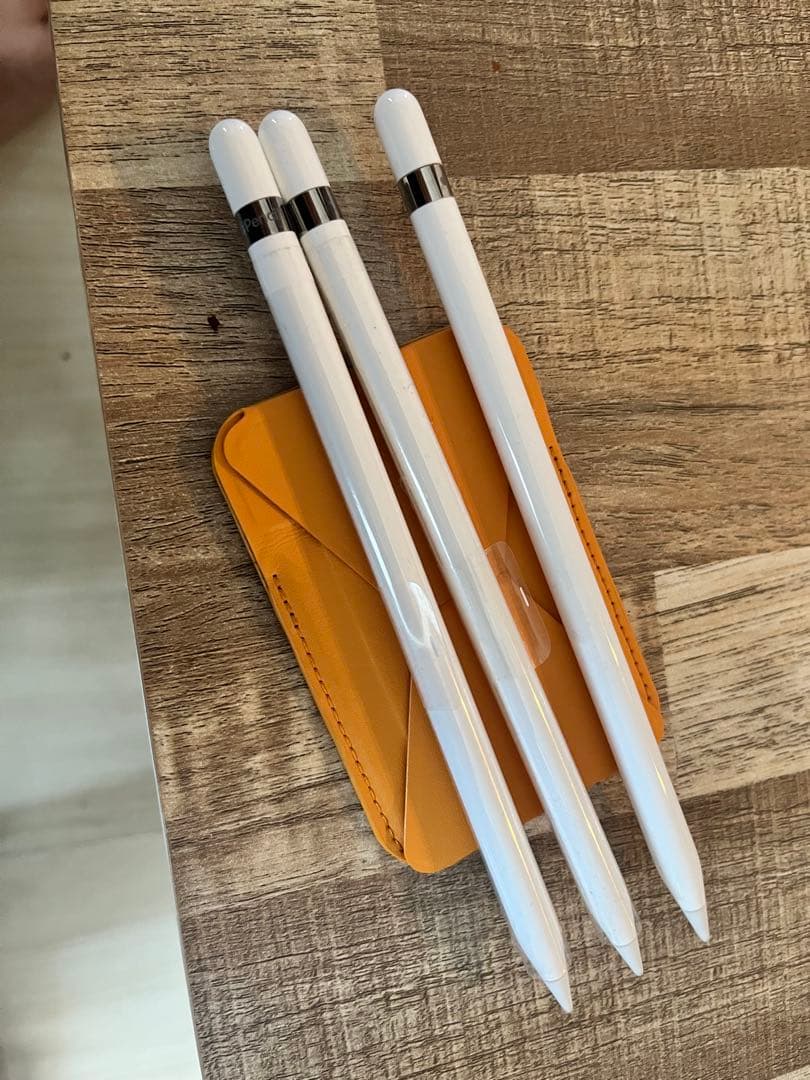 Apple Pencil 綺麗な2本セット　第一世代 Apple Pencil（第1世代）開封レビュー。第2世代や他スタイラスペンとの