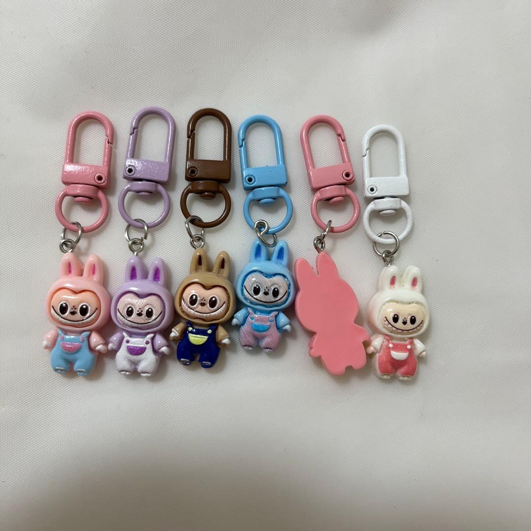 Labubu(ラブブ)ぬいぐるみストラップ キーホルダー 6個セット - メルカリ