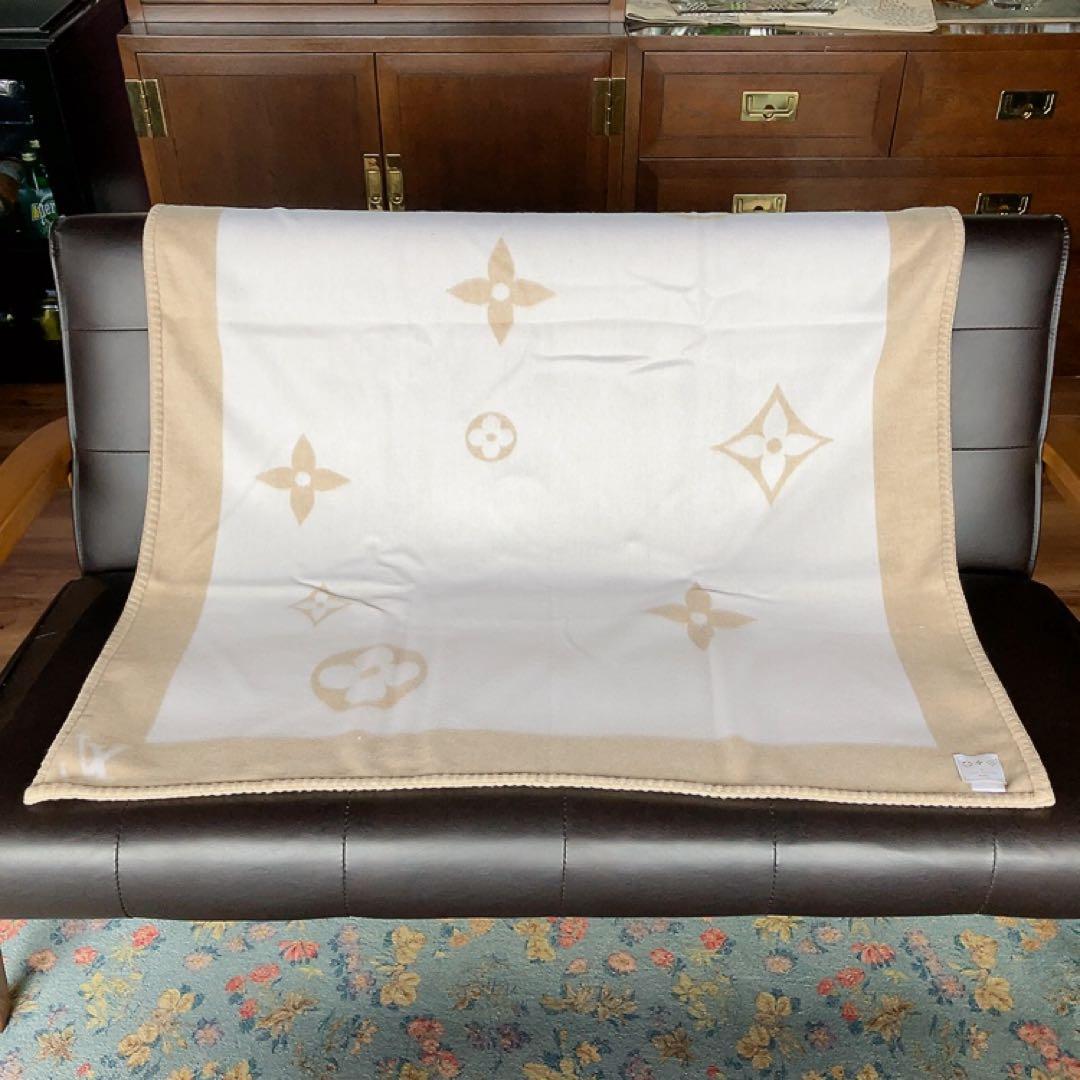 衛*也様 日焼け跡あり○ルイヴィトン ブランケット ベイビープレッド