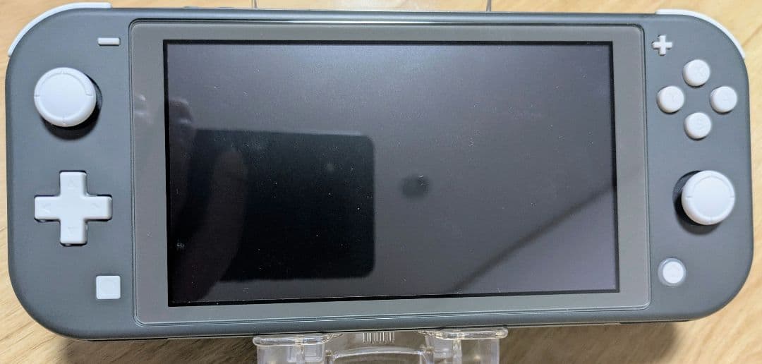 任天堂 nintendo Switch lite スイッチライト　2021年製 任天堂株式会社 ニュースリリース :2021年4月13日 - 携帯専用