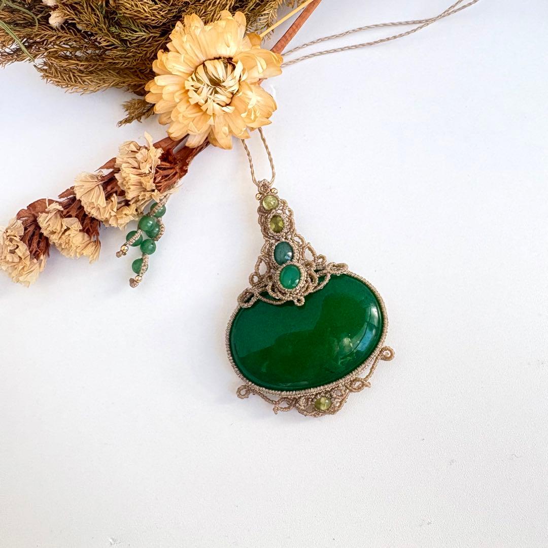 マレーシア翡翠×エメラルド×ペリドット×クリソプレーズのマクラメ