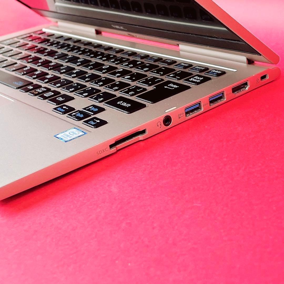 2Wayタブレット✨️タッチパネル小型軽量ノートパソコン✨️Win11薄型