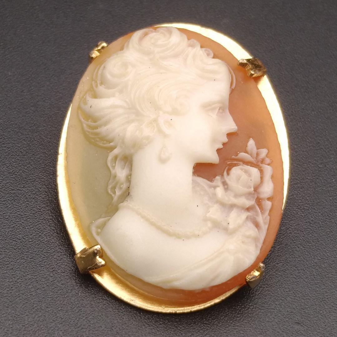 カメオ ブローチ 女性の横顔 - メルカリ