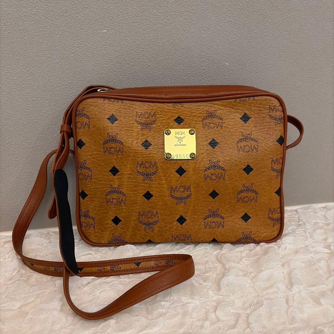 MCM ロゴプリント ショルダーバッグ 30133068_59596612_322.jpg