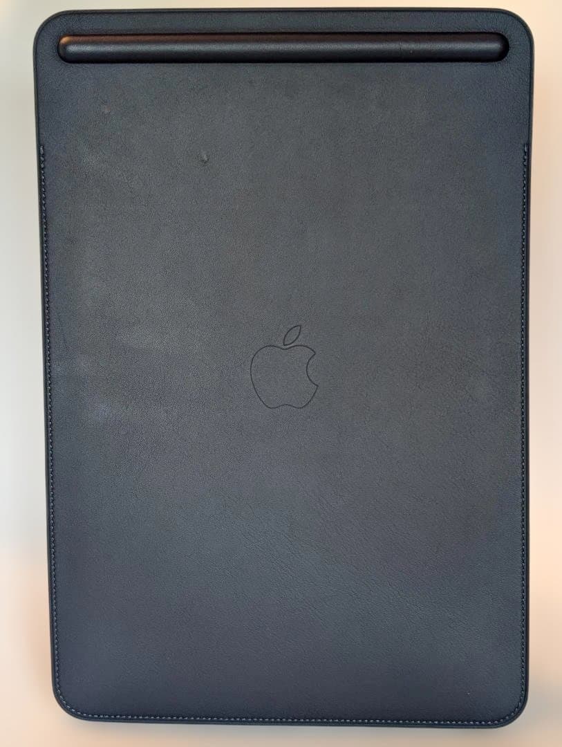 iPad (第9世代) Wi-Fi 64GB＋Logitech＋純正レザー美品