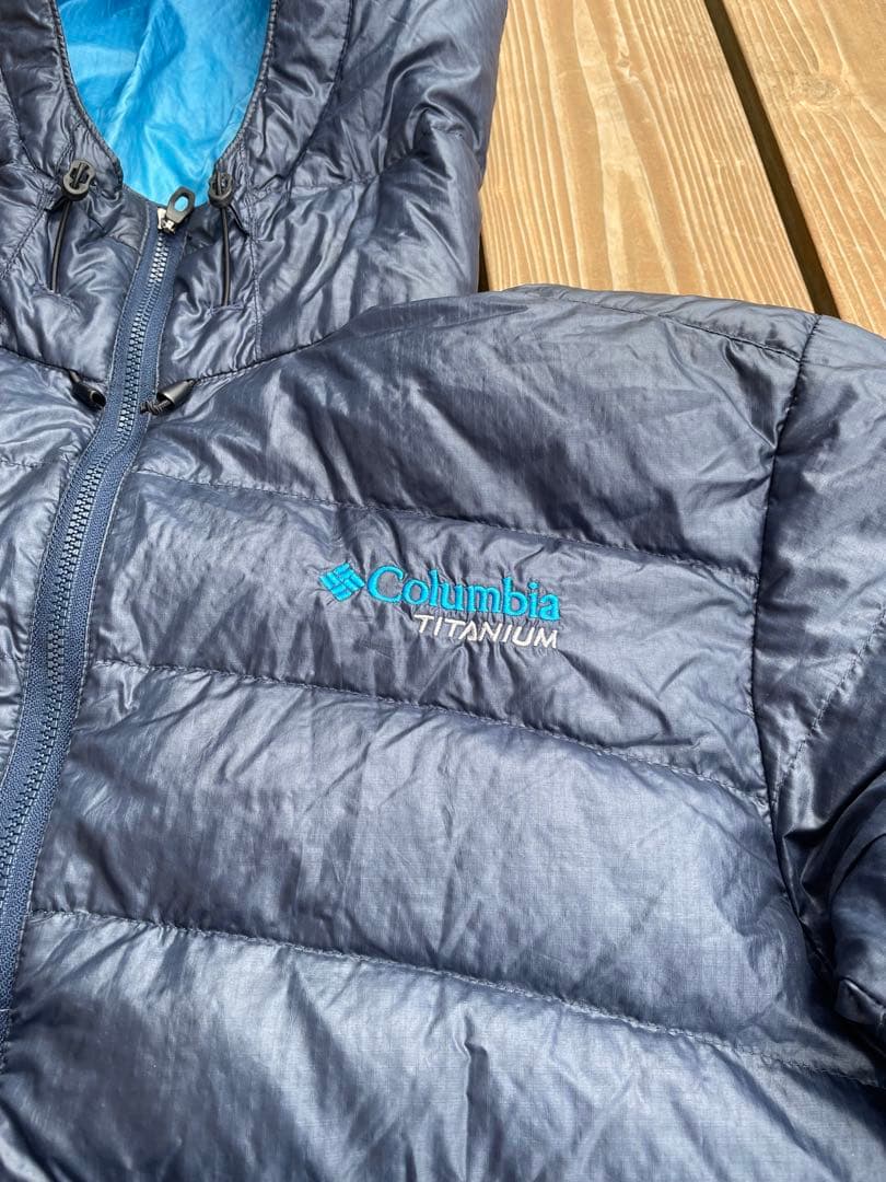 Columbia Titanium クレーターレイクダウンジャケット ネイビー - メルカリ