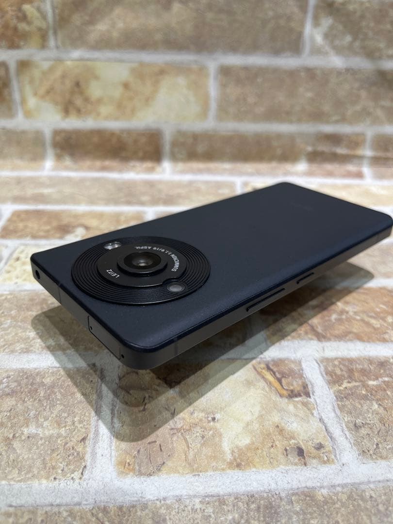 SIMフリー AQUOS R8 pro 256GB ブラック 電池良好 - メルカリ