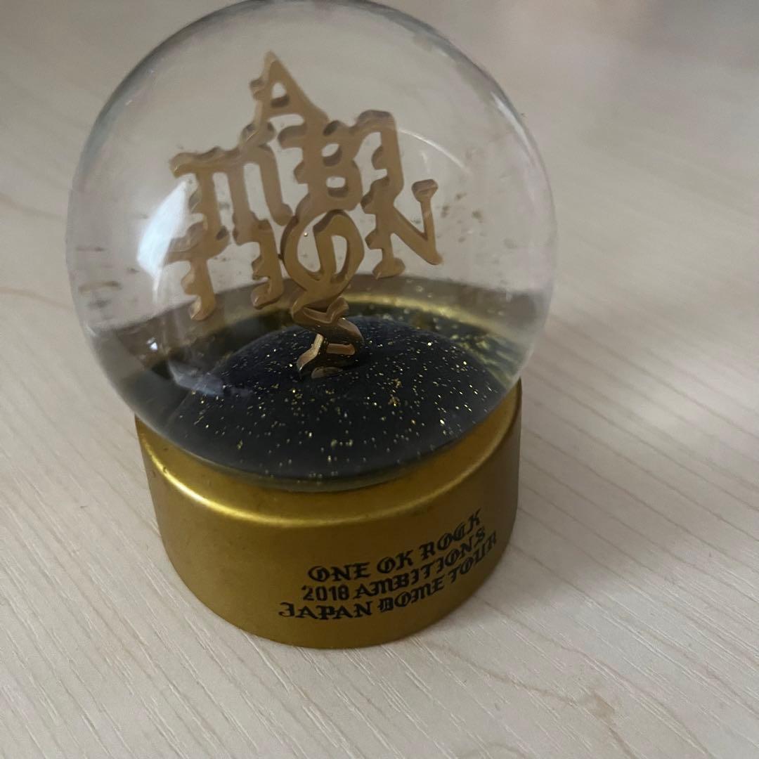 ONE OK ROCK ワンオク AMBITIONS グッズ スノードーム - メルカリ