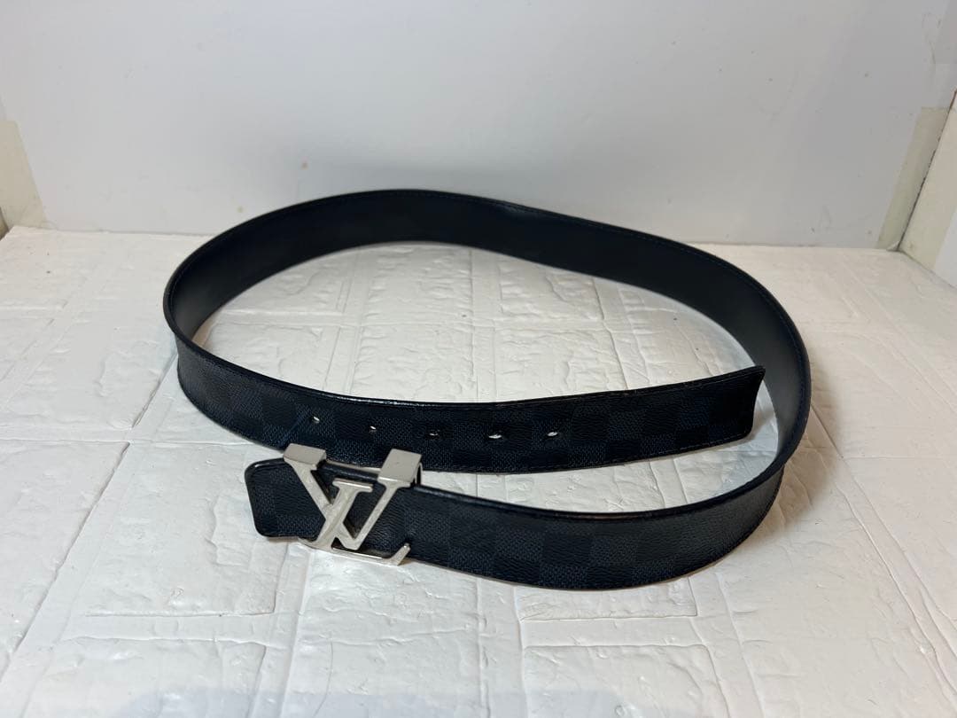 ルイヴィトン サンチュール ダミエグラフィット ベルト LVロゴ