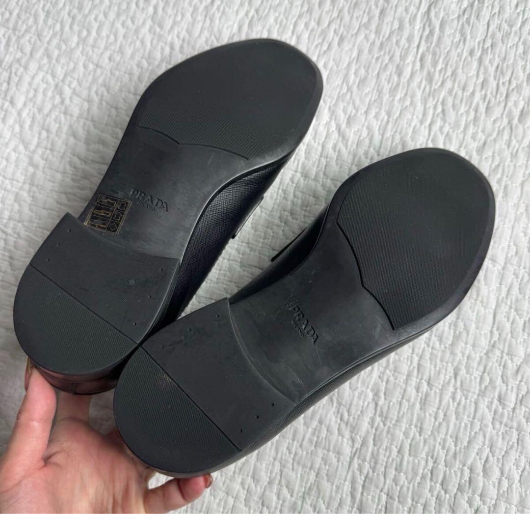 美品 高級 PRADA サフィアーノ ローファー ロゴ黒 レザー 25.5cm