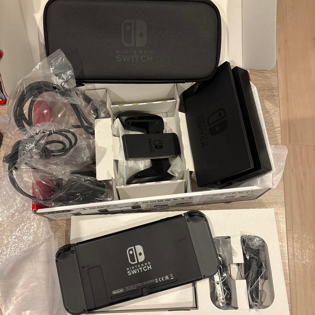 Nintendo Switch グレー本体セット 箱説明書 付属品　ケース付き Nintendo Switch 本体 グレー ニンテンドースイッチ Switch Nintendo