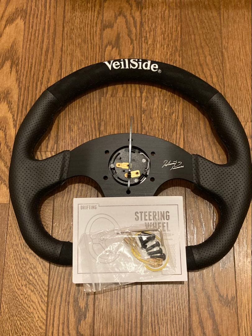 VeilSide 35th Anniversary ステアリング
