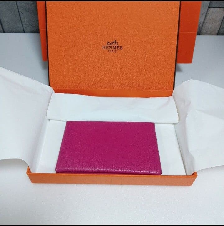 正規品！HERMESエルメス✮レディース名刺入れ カードケース 小銭入れ HERMES（エルメス） カードケース CALVI カルヴィ レディース エプソン