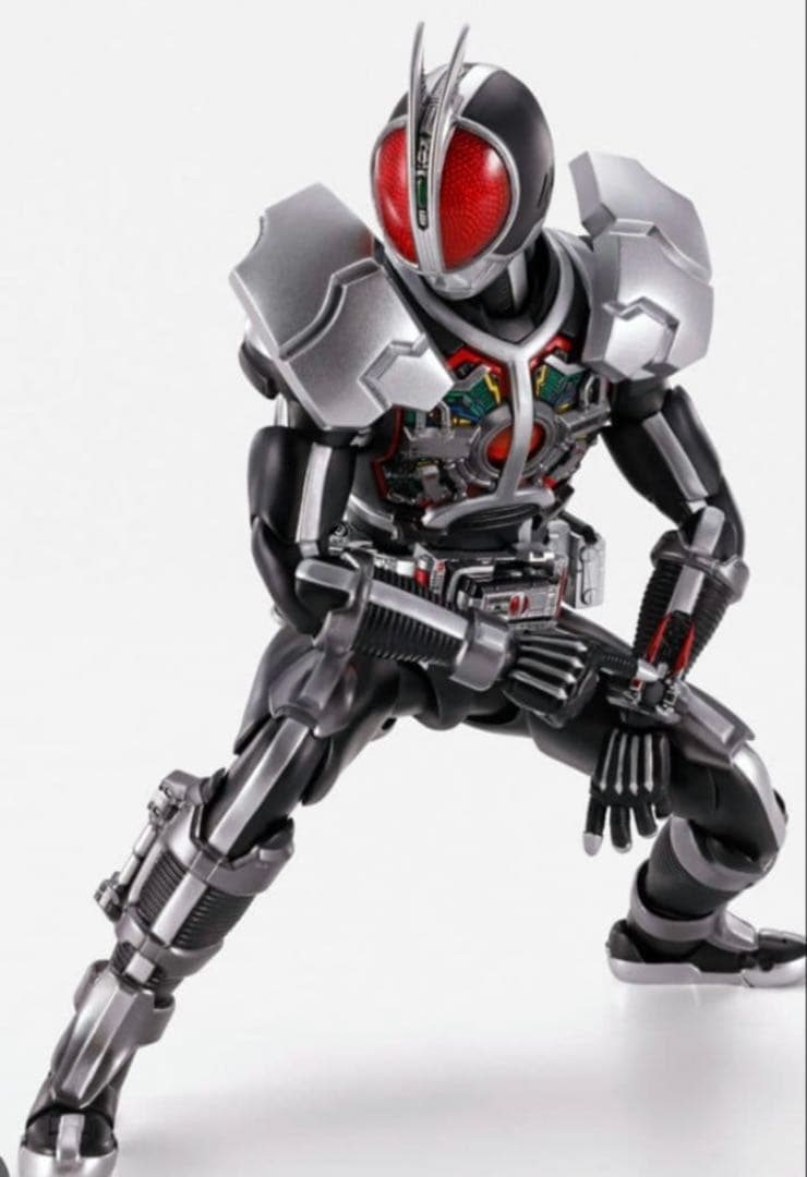 S.H.Figuarts　真骨彫製法 仮面ライダーファイズ アクセルフォーム