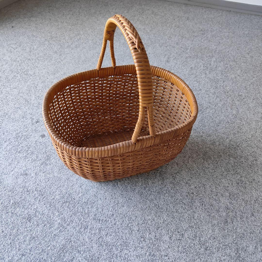 ウィッカー製ブラウンバスケット - メルカリ