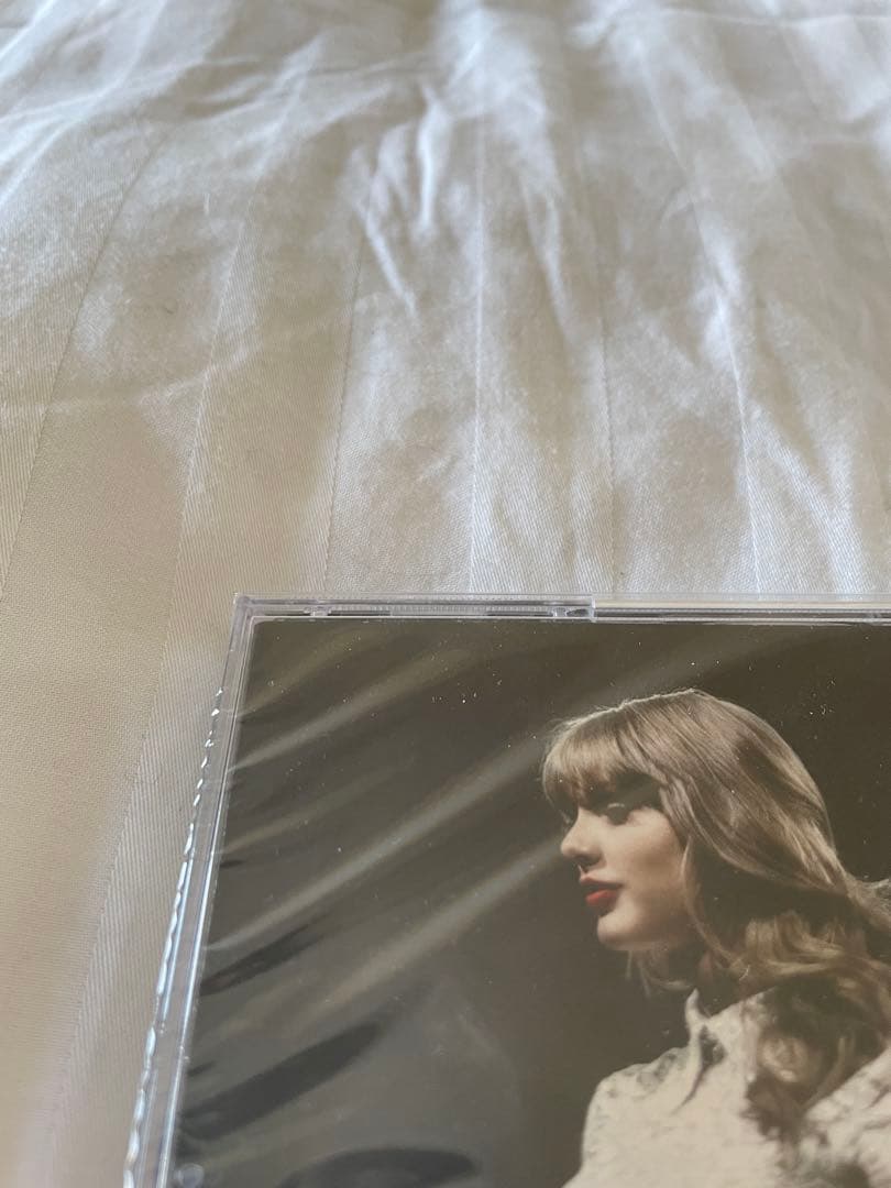 2021] Taylor Swift RED サイン入り CD - メルカリ