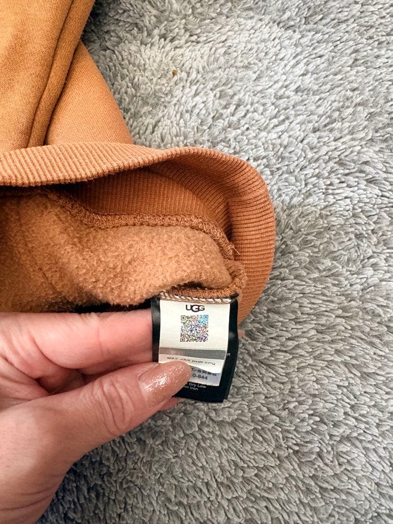 《美品》UGG ロゴ フードパーカー XS