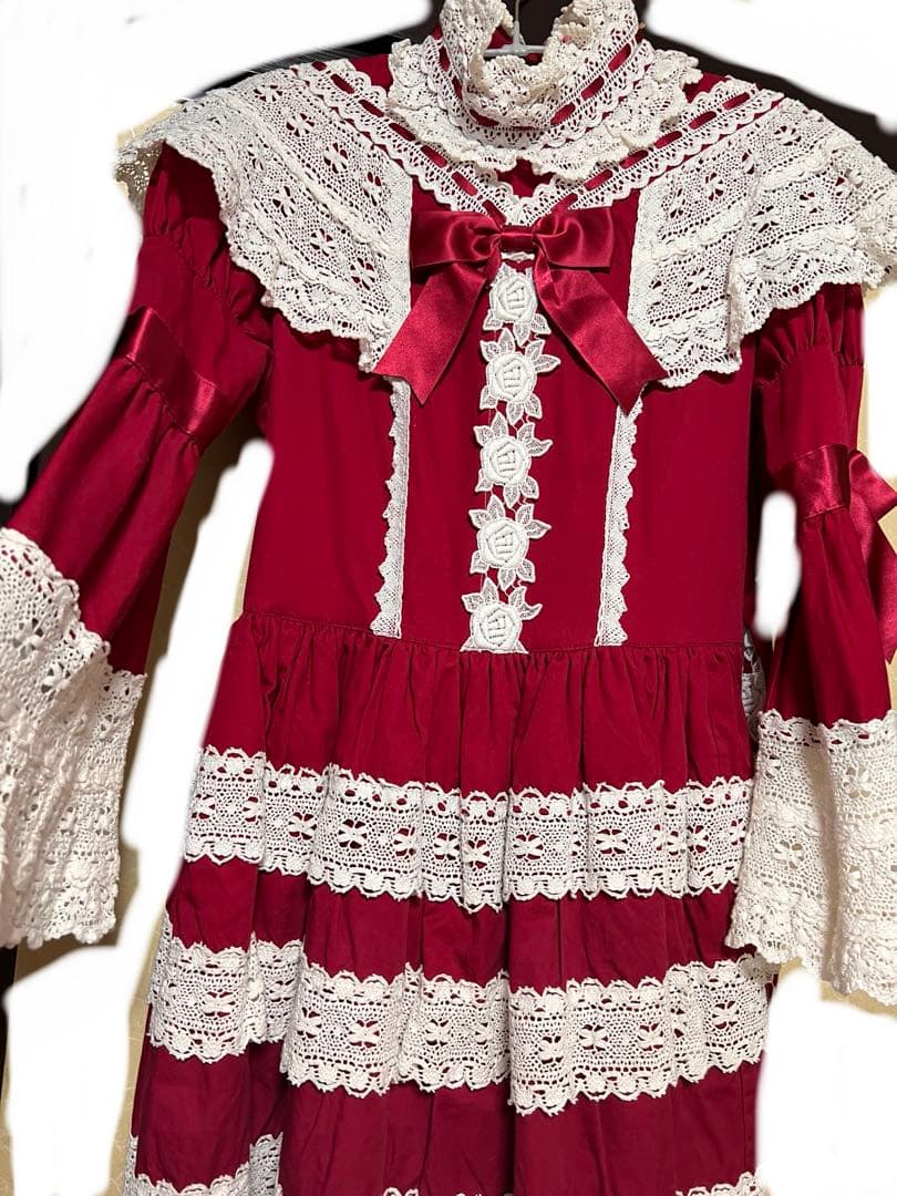 エリザベスワンピース B47OP324_model_RD-05.jpg