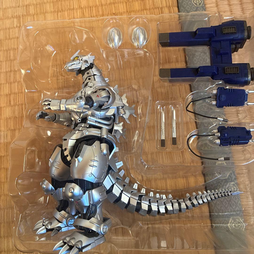 BANDAI S.H.MonsterArts 3式機龍