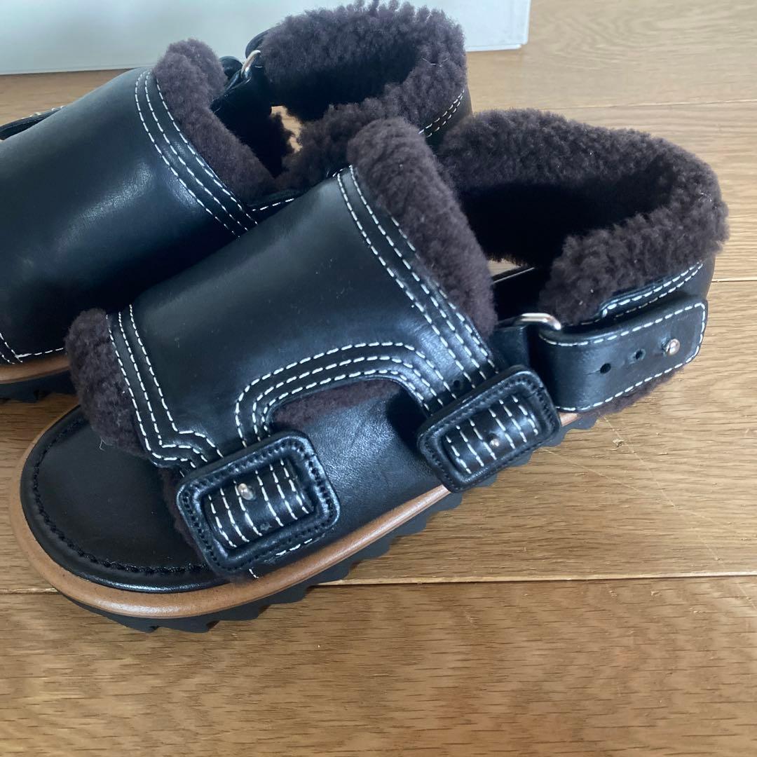 新品試着のみ☆オーラリー ボアサンダル レディース