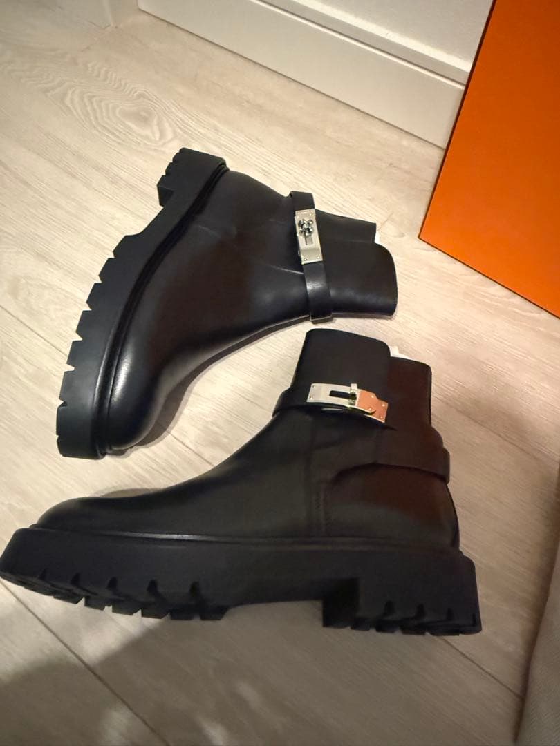 Hermes ショートブーツ《ジェフ》Jeff