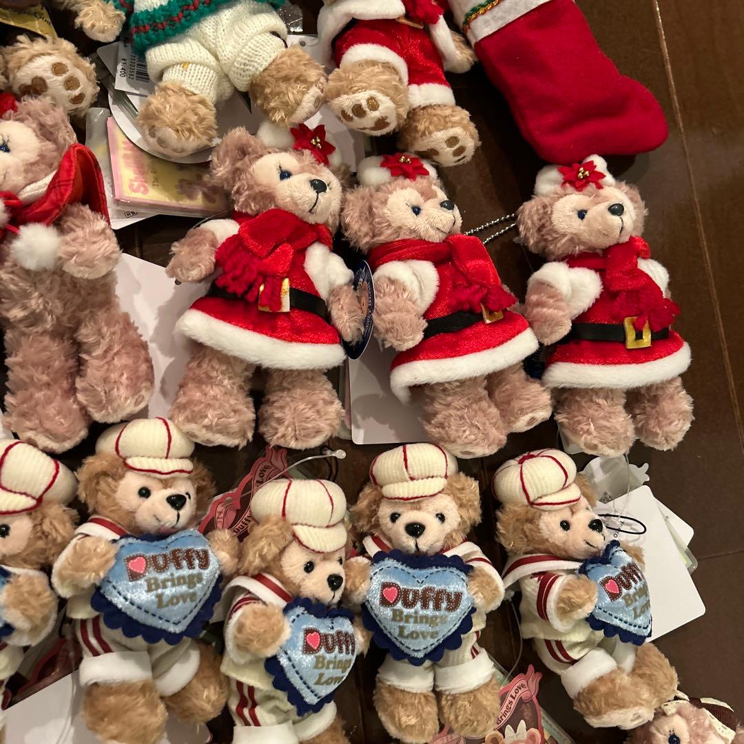 新品タグ付き】 ダッフィー シェリーメイ ぬいぐるみバッジ ストラップ