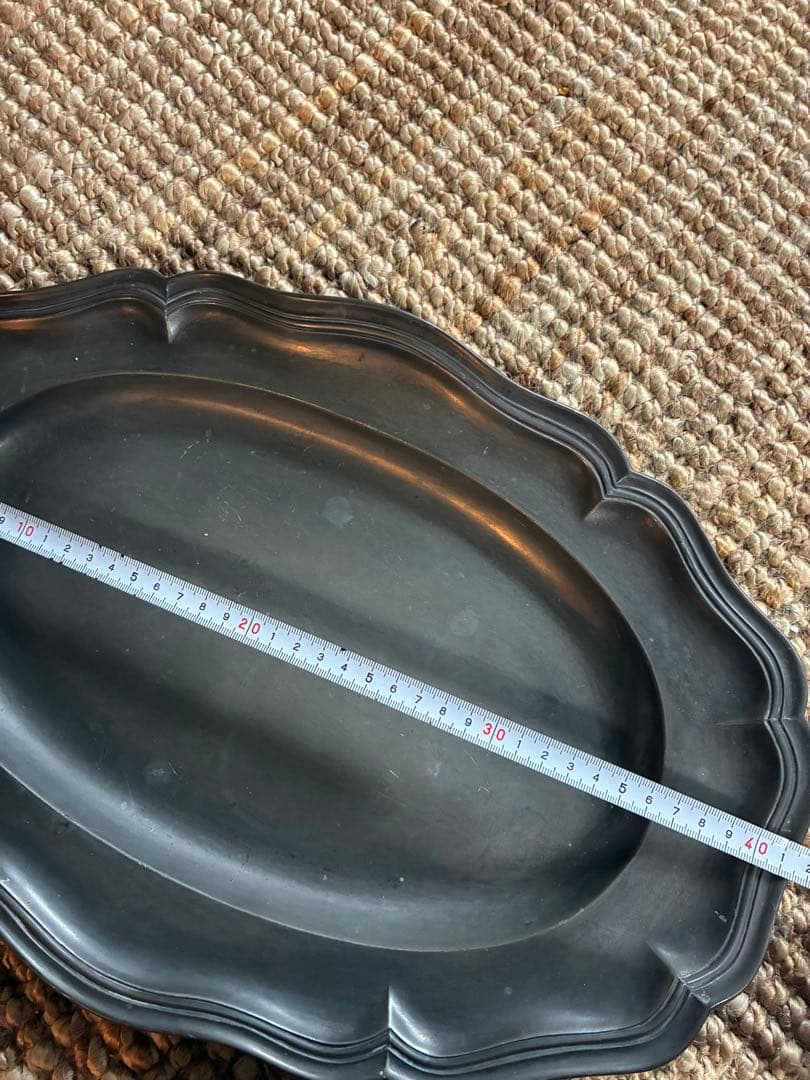 超大判】フランス購入 花リム平皿 ピューターの通販はau PAY