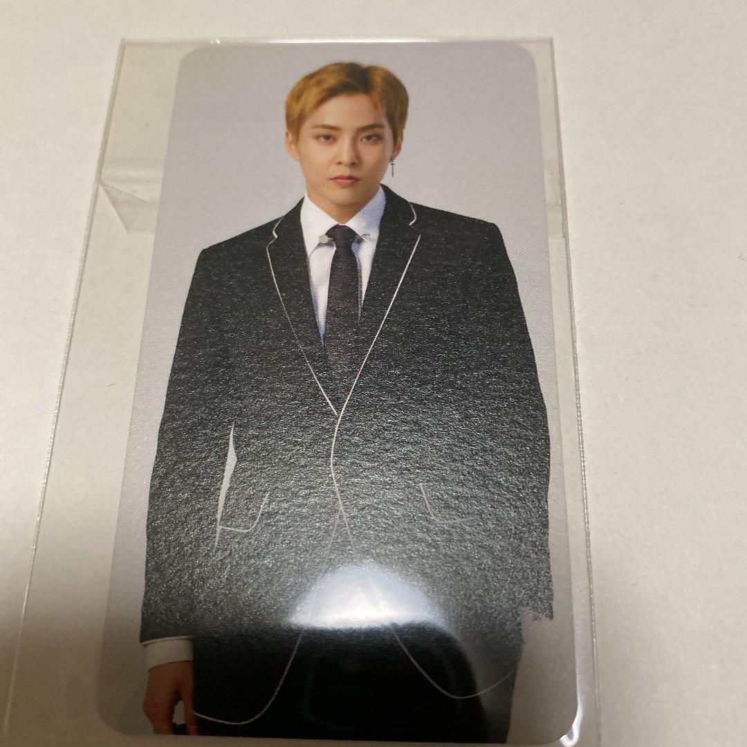 exo xiumin トレカ　カード　公式　crush u cbx シウミン exo シウミン xiumin トレカ カード 公式 cbx ステッカー - メルカリ